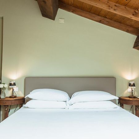Osteria Luxury Apartments ペスキエーラ・デル・ガルダ エクステリア 写真