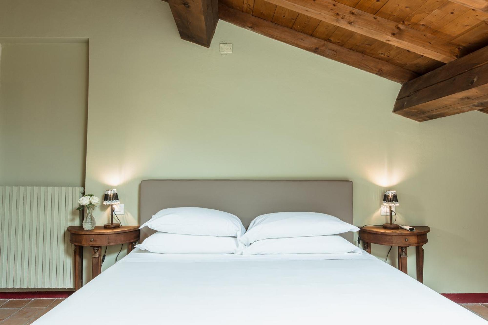 Osteria Luxury Apartments ペスキエーラ・デル・ガルダ エクステリア 写真