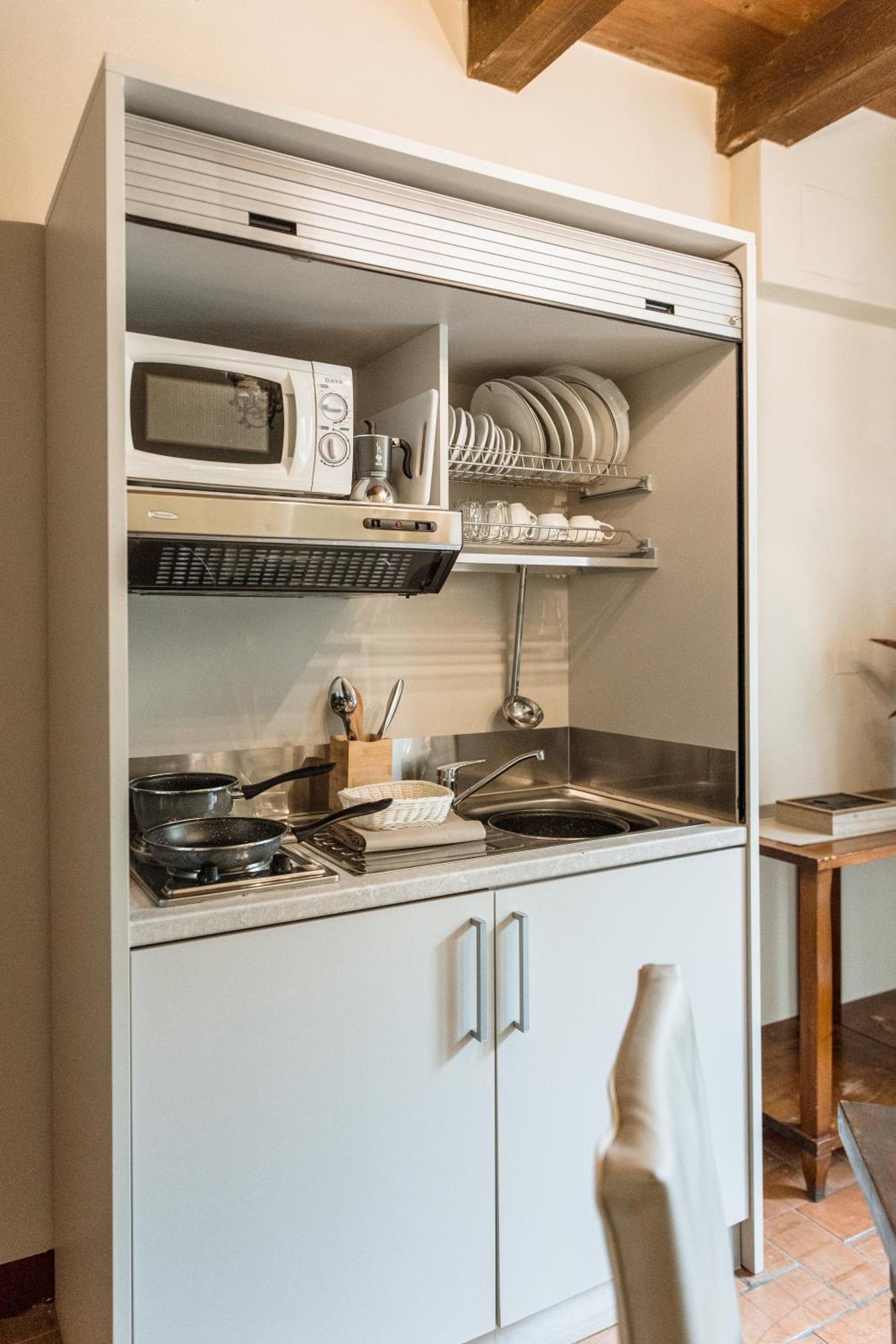 Osteria Luxury Apartments ペスキエーラ・デル・ガルダ エクステリア 写真