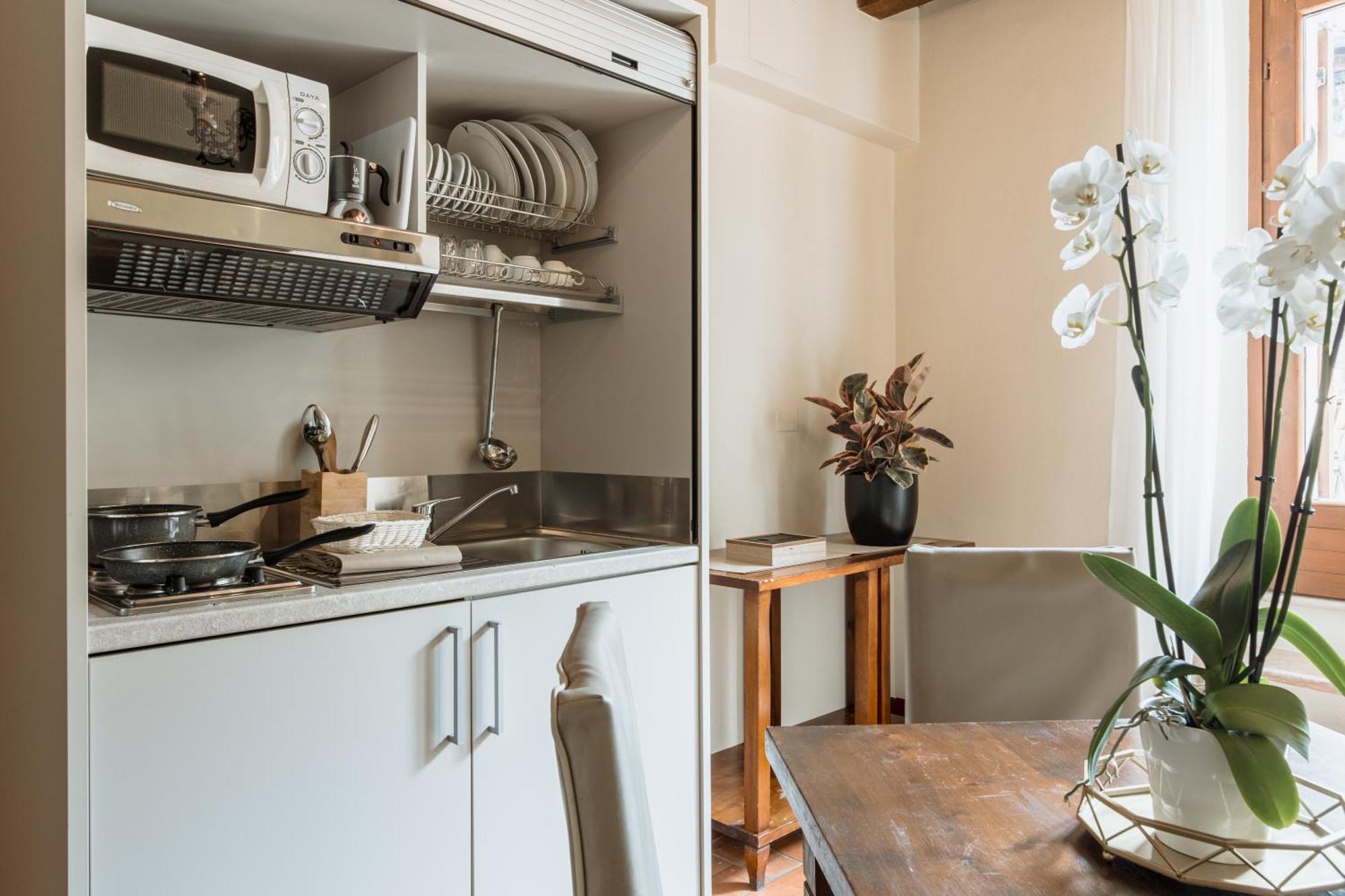 Osteria Luxury Apartments ペスキエーラ・デル・ガルダ エクステリア 写真